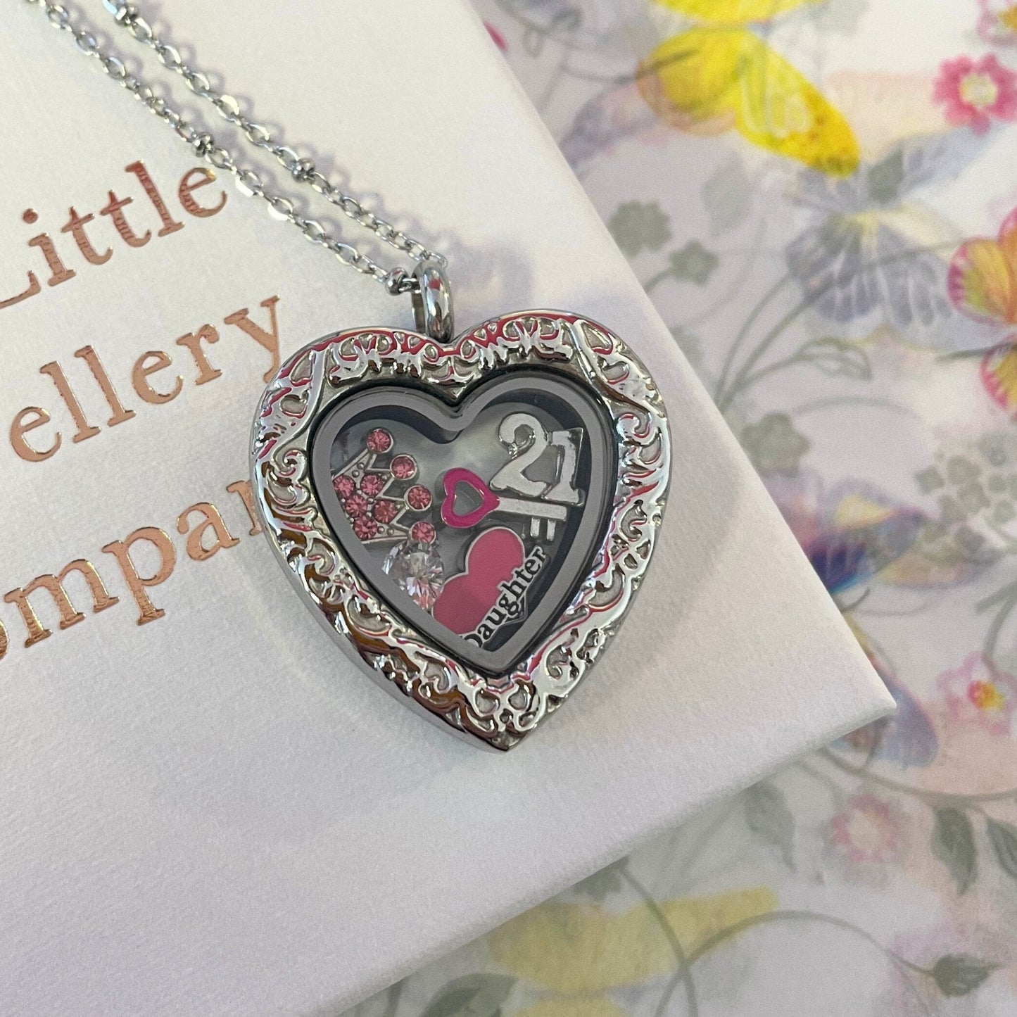 Memory Locket Silver Filigree Border - The Little Jewellery Company